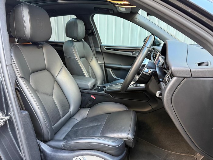 2021 Porsche Macan 95B MY21 AWD Volcano Grey