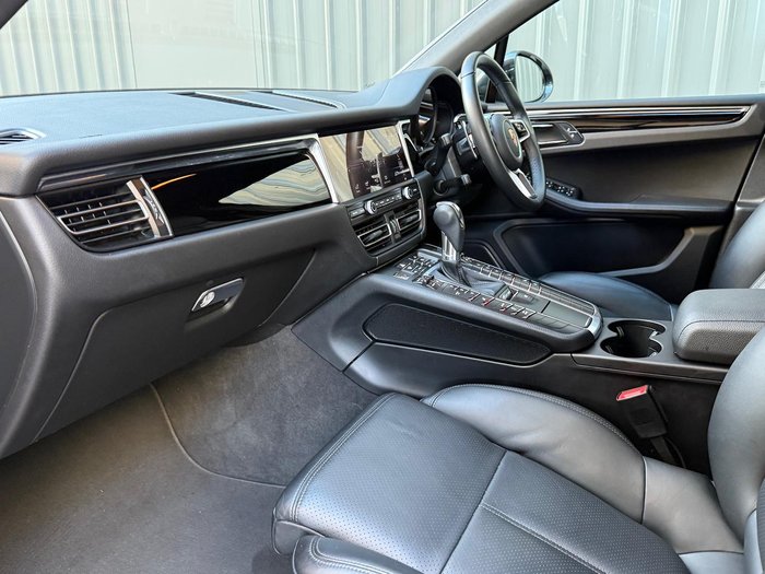 2021 Porsche Macan 95B MY21 AWD Volcano Grey