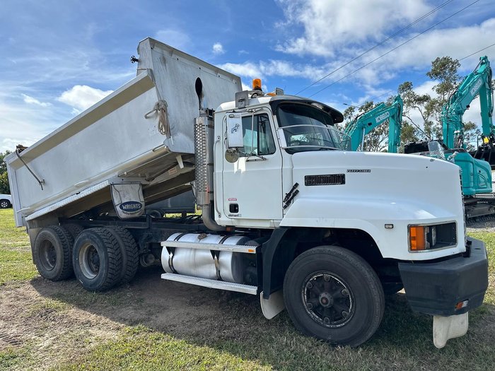 1997 Mack 1997 Mack Fleet Liner Tandem Tipper
