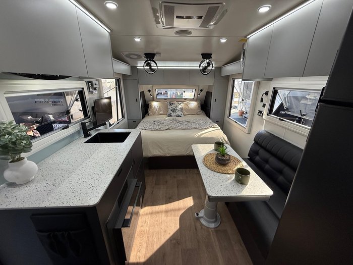 2023 Legend Trackline 16 Hybrid