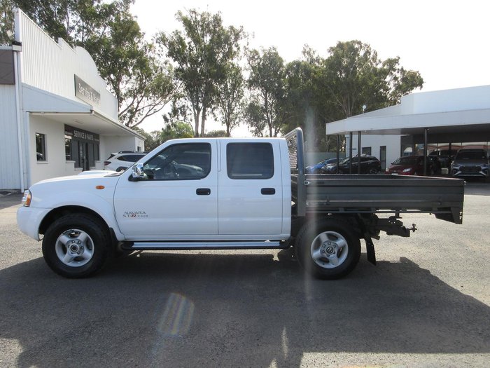2012 Nissan Navara ST-R