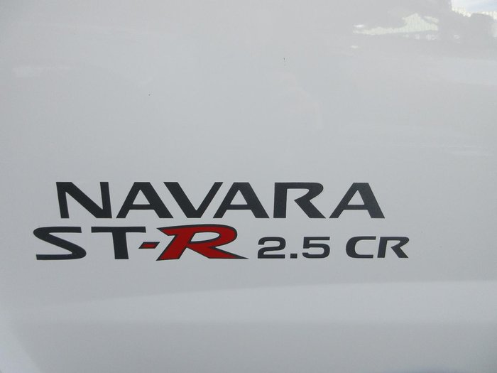 2012 Nissan Navara ST-R