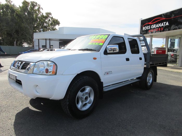 2012 Nissan Navara ST-R