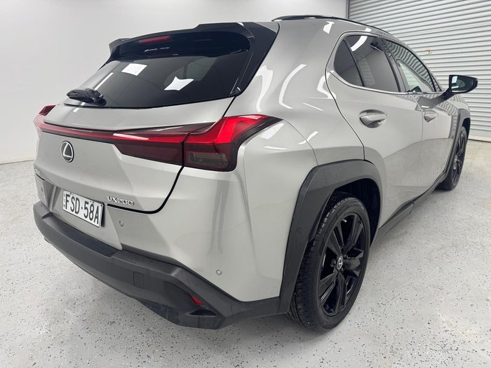 2021 Lexus UX 200 Luxury MZAA10R Titanium
