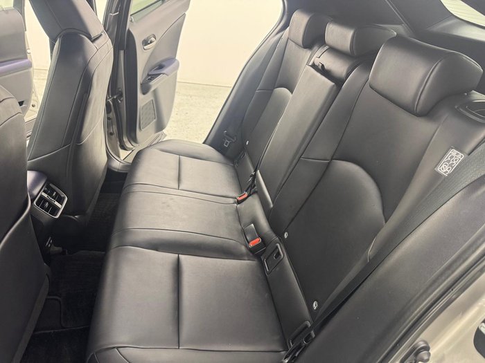 2021 Lexus UX 200 Luxury MZAA10R Titanium