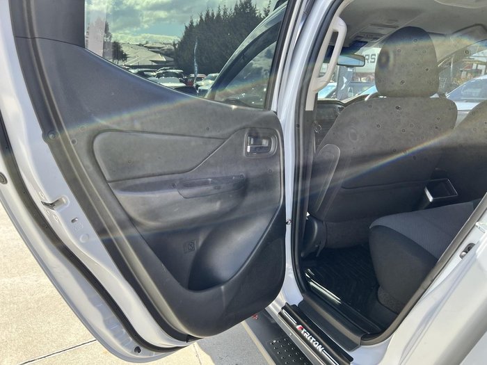 2021 Mitsubishi Triton GLX-R