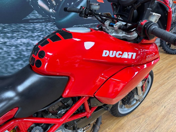 2003 DUCATI MULTISTRADA 1000 DS RED