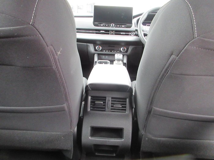 2025 Mitsubishi Outlander ES
