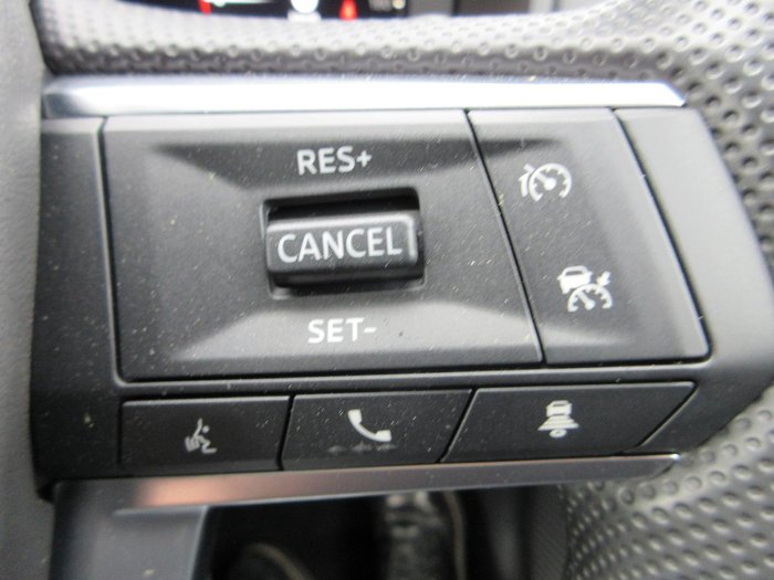 2025 Mitsubishi Outlander ES