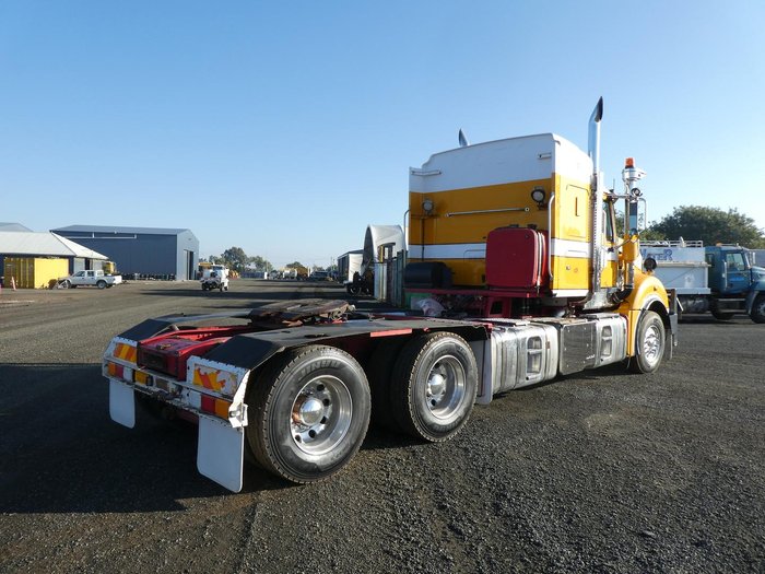 2019 MACK Clxt Titan yellow