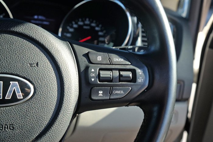 2019 Kia Carnival SLi YP MY20 Snow White Pearl