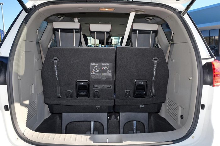 2019 Kia Carnival SLi YP MY20 Snow White Pearl