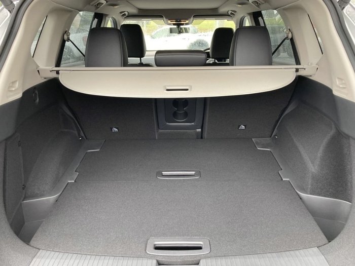 2025 Nissan X-TRAIL TI