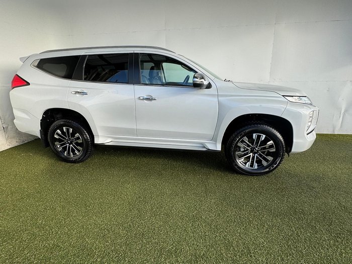 2023 Mitsubishi Pajero Sport Exceed