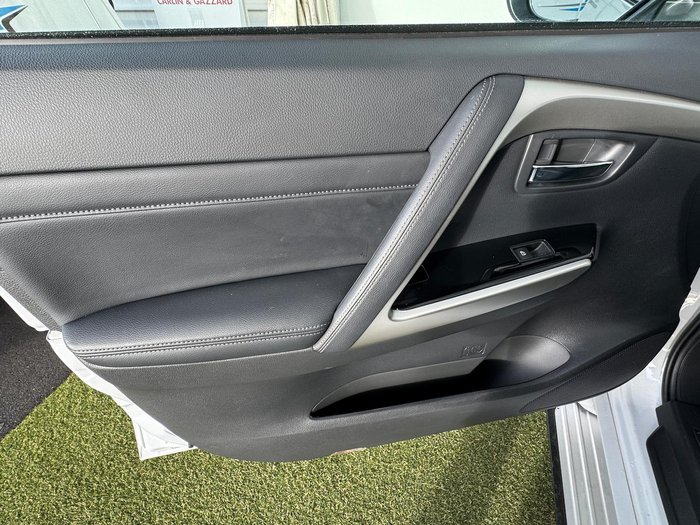 2023 Mitsubishi Pajero Sport Exceed