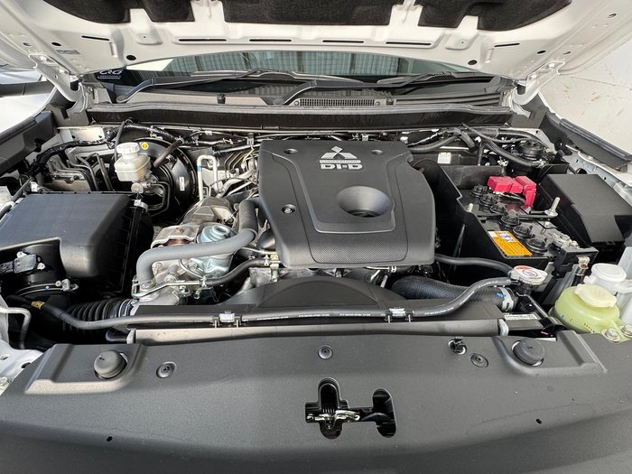 2023 Mitsubishi Pajero Sport Exceed