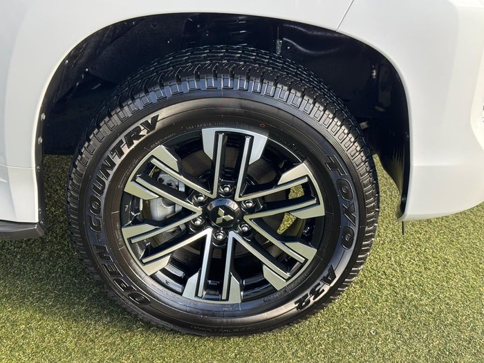 2023 Mitsubishi Pajero Sport Exceed