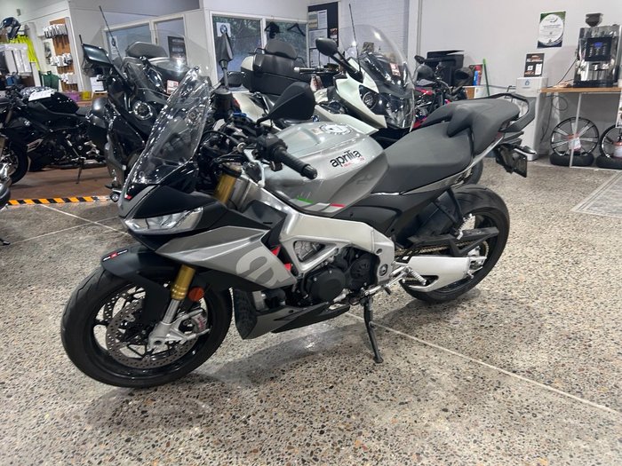 2022 Aprilia TUONO V4 GREY