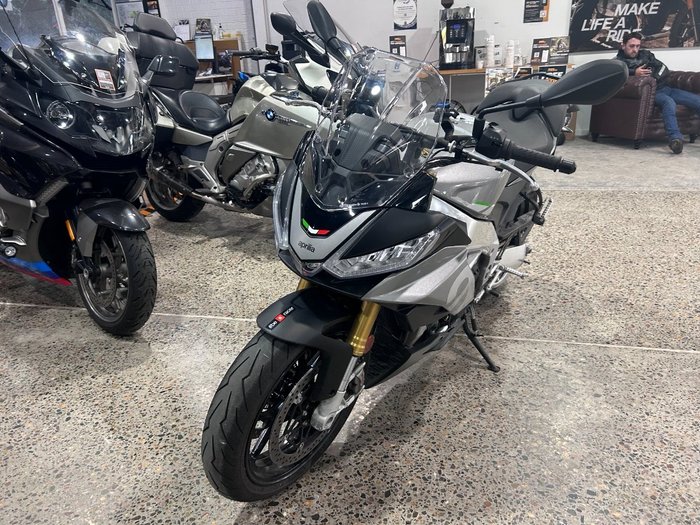 2022 Aprilia TUONO V4 GREY