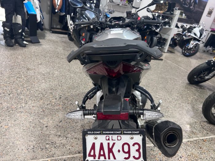 2022 Aprilia TUONO V4 GREY