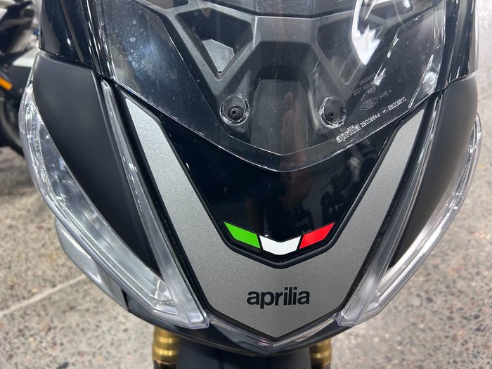 2022 Aprilia TUONO V4 GREY