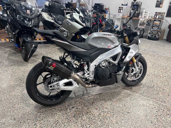 2022 Aprilia TUONO V4 GREY
