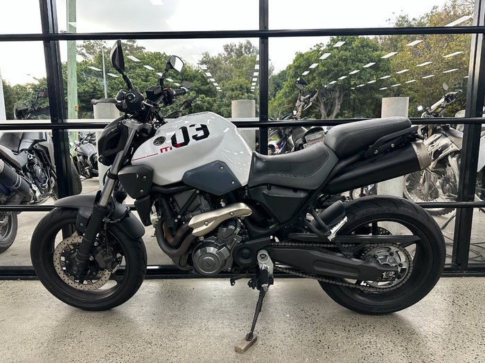 2013 Yamaha MT-03 WHITE