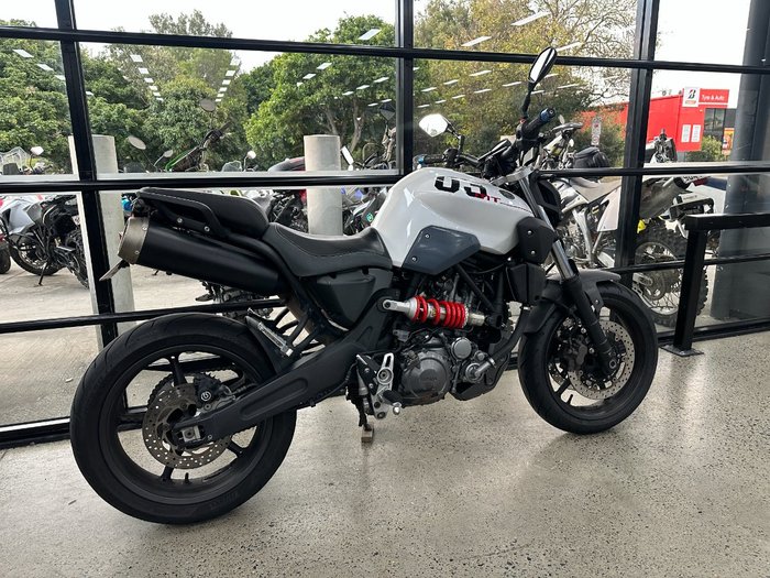 2013 Yamaha MT-03 WHITE