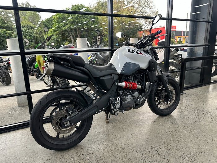 2013 Yamaha MT-03 WHITE