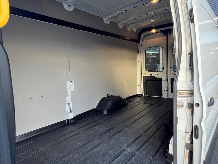 2021 Ford Transit 470E VO MY21.75 Frozen White