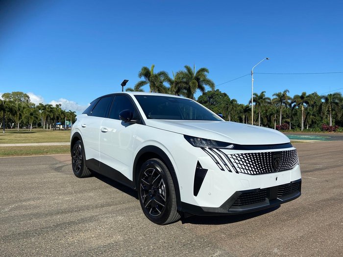 2025 Peugeot 3008 Allure Hybrid P64 MY25 Okenite White