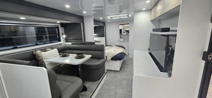 2025 Lotus Caravans Hollywood 24