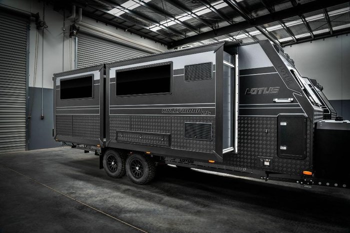 2025 Lotus Caravans Hollywood 24