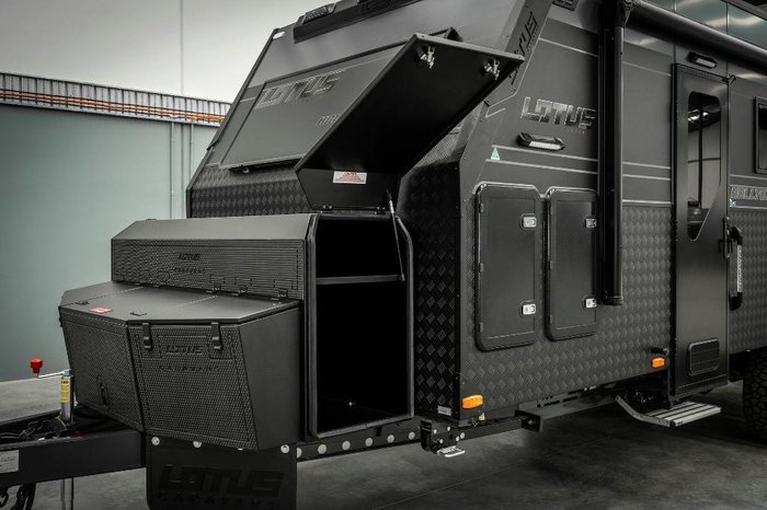 2025 Lotus Caravans Hollywood 24