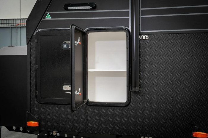 2025 Lotus Caravans Hollywood 24