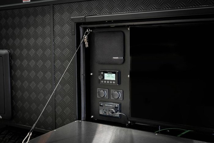 2025 Lotus Caravans Hollywood 24