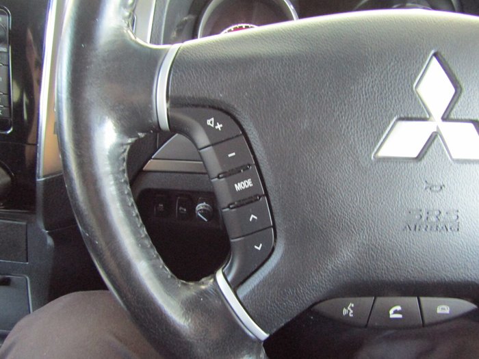 2014 Mitsubishi Pajero