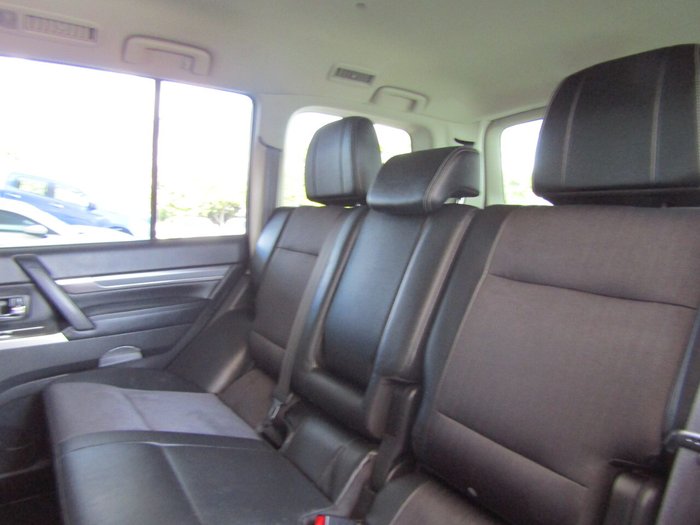 2014 Mitsubishi Pajero