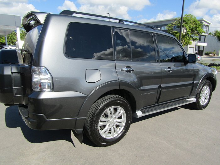 2014 Mitsubishi Pajero
