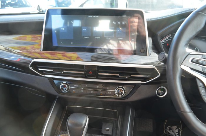 2022 LDV D90 Executive
