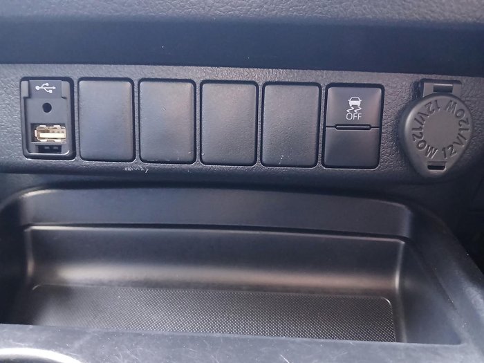 2022 Toyota Hilux Workmate