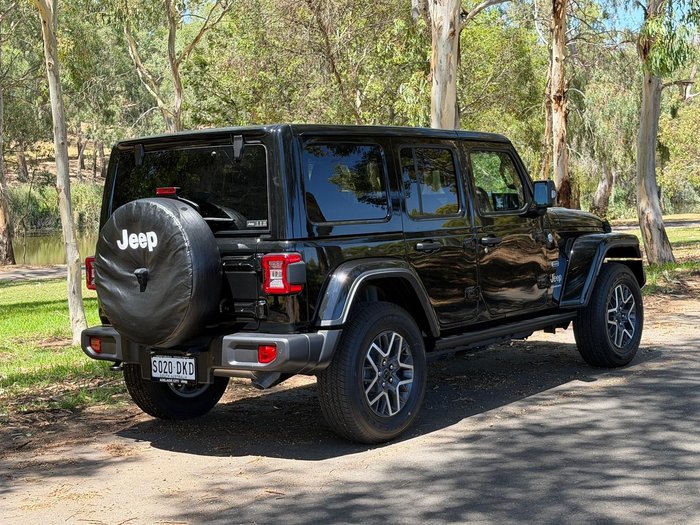 2024 Jeep Wrangler Unlimited Overland