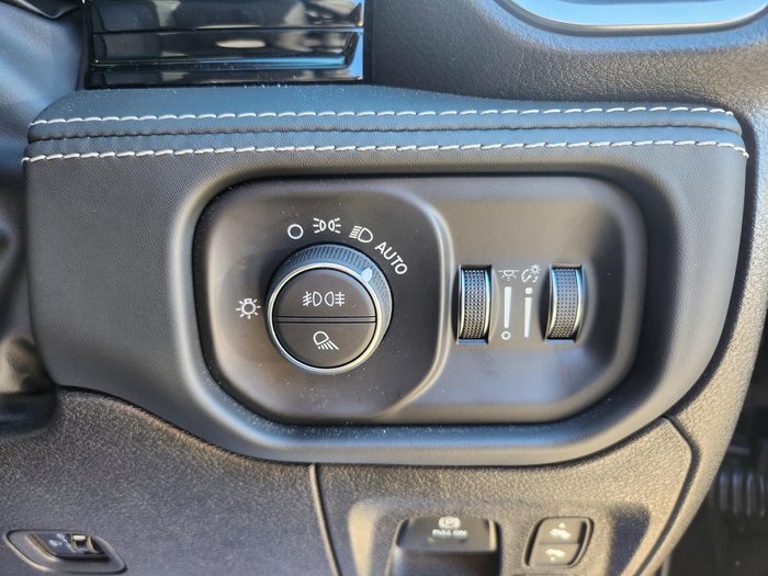 2025 RAM 1500 Laramie Sport Hurricane SO RamBox