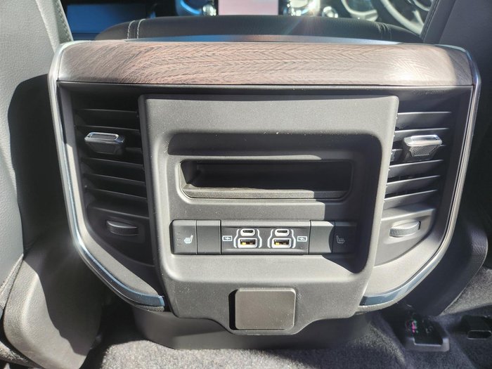 2025 RAM 1500 Laramie Sport Hurricane SO RamBox