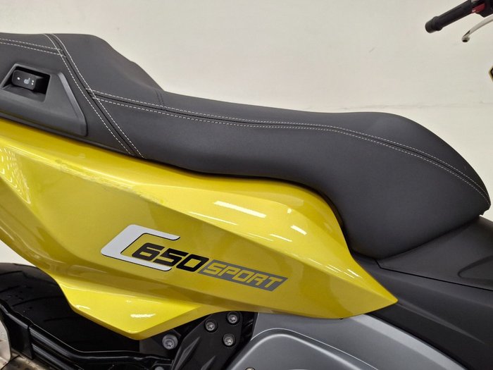 2018 BMW Motorrad C 650 SPORT Yellow