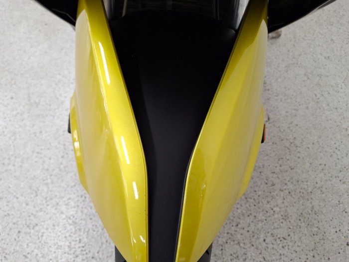 2018 BMW Motorrad C 650 SPORT Yellow