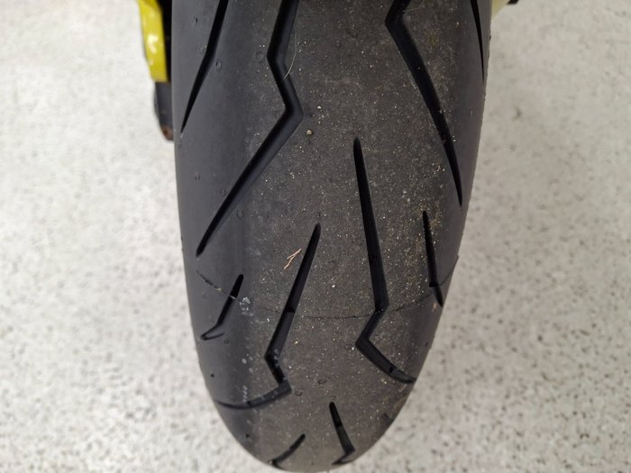 2018 BMW Motorrad C 650 SPORT Yellow