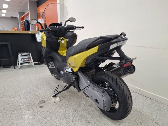 2018 BMW Motorrad C 650 SPORT Yellow