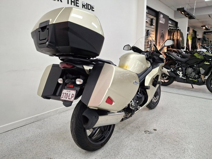 2014 Triumph SPRINT GT BROWN