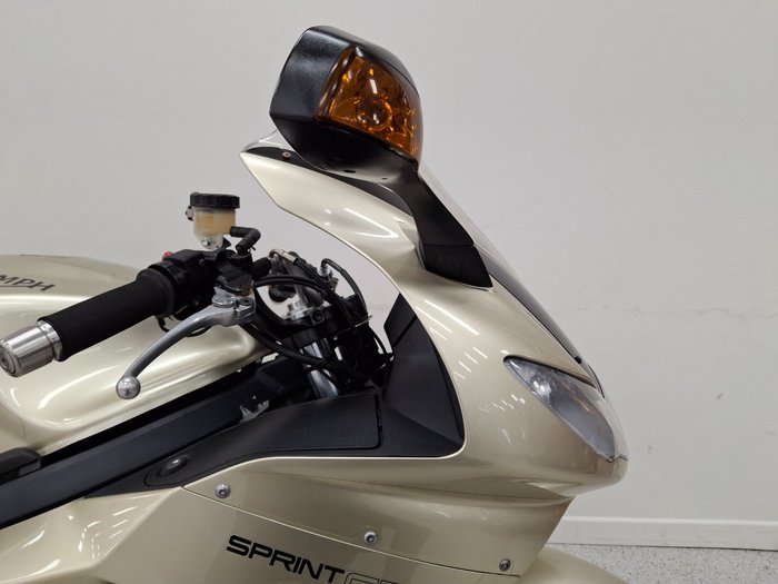 2014 Triumph SPRINT GT BROWN